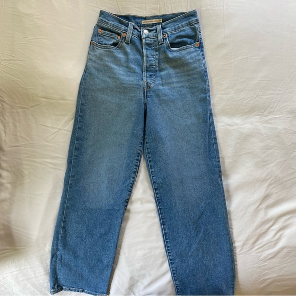 Ribcage Straight Ankle Jeans - Picture 5 of 9